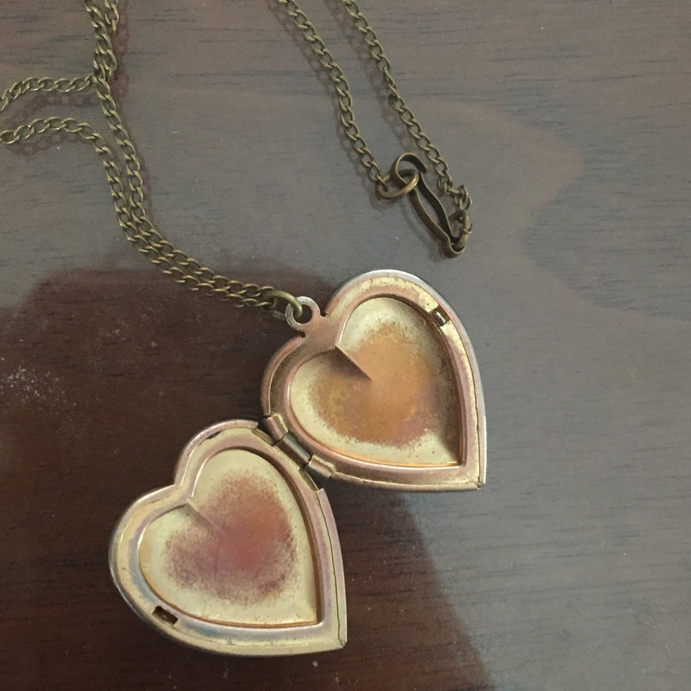 Painted Locket - Picture 2 of 3